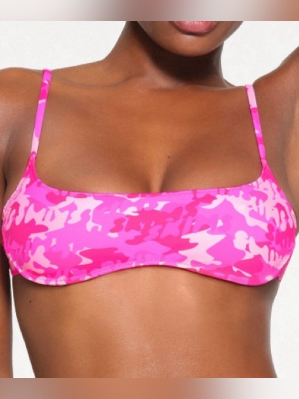 SKIMS SIGNATURE SWIM MICRO SCOOP BIKINI TOP PINK CAMO SIZE S